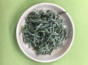 老白茶长和寿眉长的一样吗
